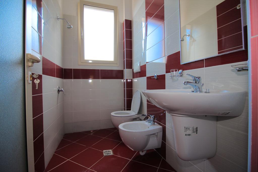 Hotel Keisa Dhërmi 部屋 写真