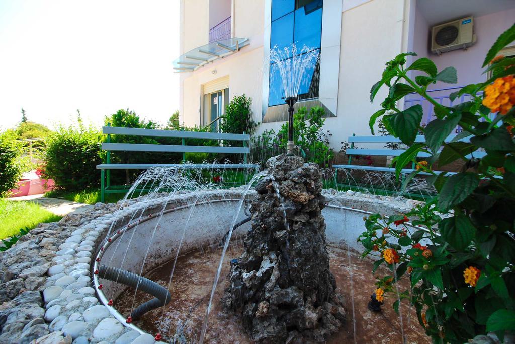 Hotel Keisa Dhërmi エクステリア 写真